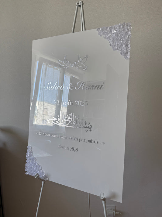 Panneau de bienvenue personnalisé en plexiglass | Modèle Jawhar ✨